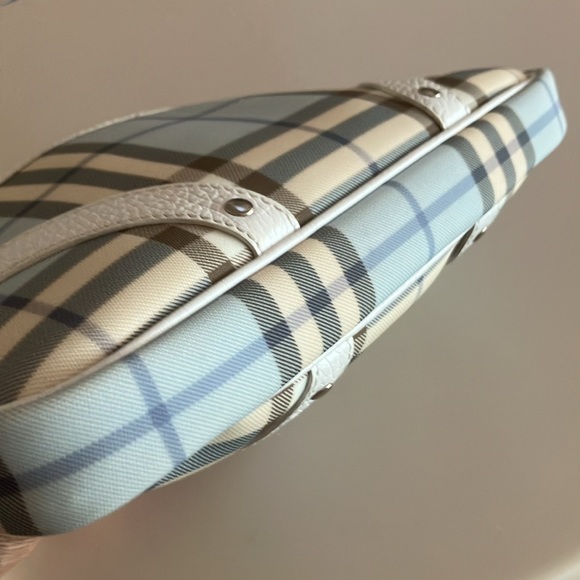 BURBERRY - Picture 5 of 7